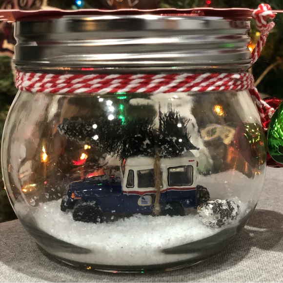 Car in a Jar Waterless Snow Globe USPS Mail Vehicle 1971 Jeep - Picture 2 of 10